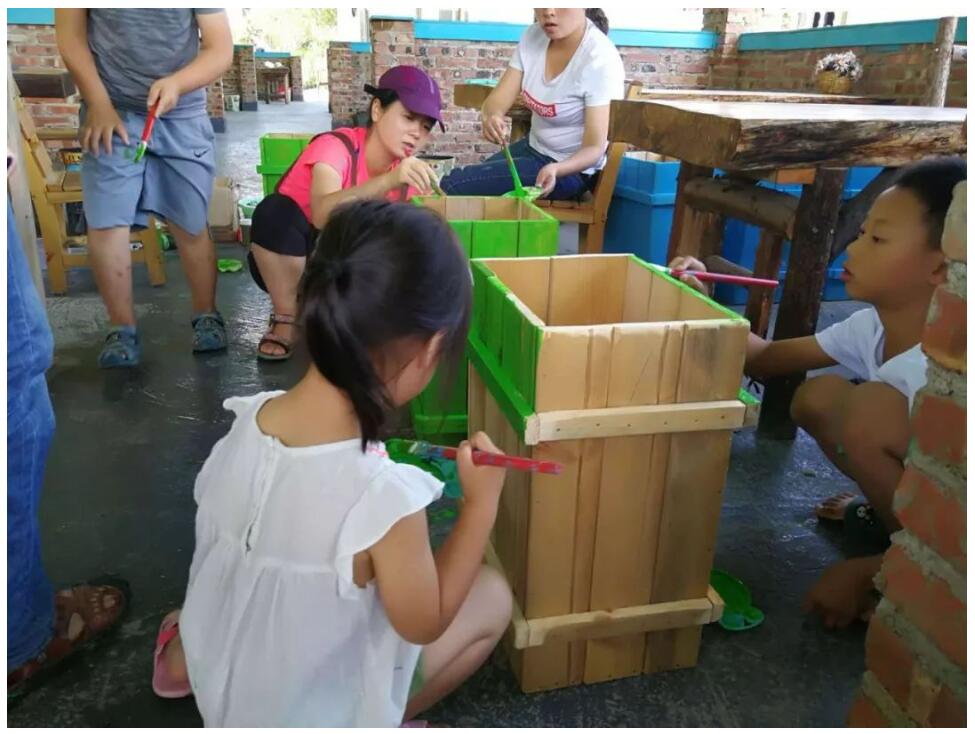 生活即艺术,垃圾箱,堆肥箱也可以很美丽。